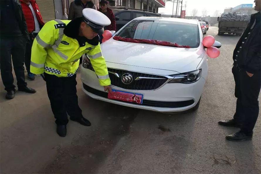 嬉戲心態，見慣不怪;河中欲转千帆舞打一准确生肖,警惕虚假宣传,前沿解答解释落实