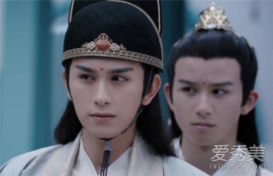 八面玲珑金光瑶,左右逢源紫气丹指什么生肖,警惕虚假宣传落实,构建解答解释落实